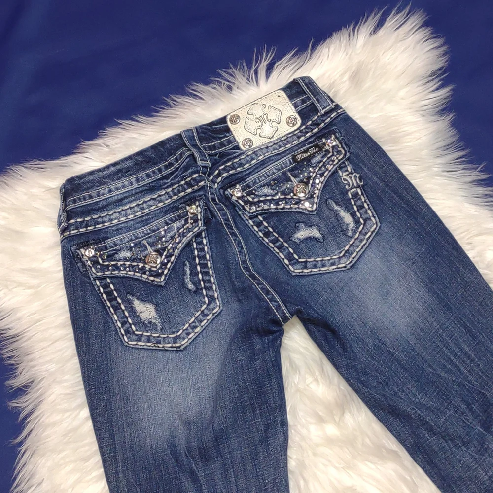 Miss Me Slim Bootcut Jeans size 26 - Picture 4 of 11